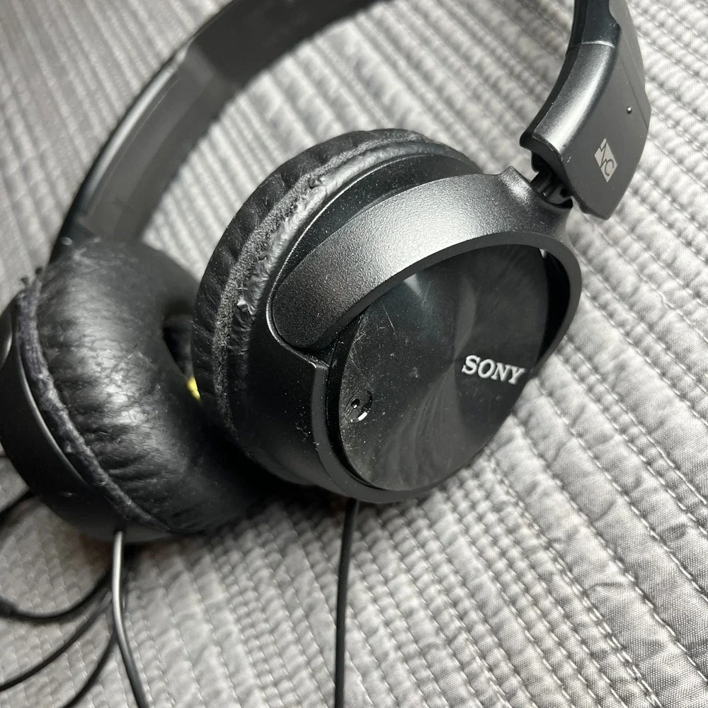 Sony MDR-ZX110NC Noise‎ Canceling On-Ear Headphones – Black